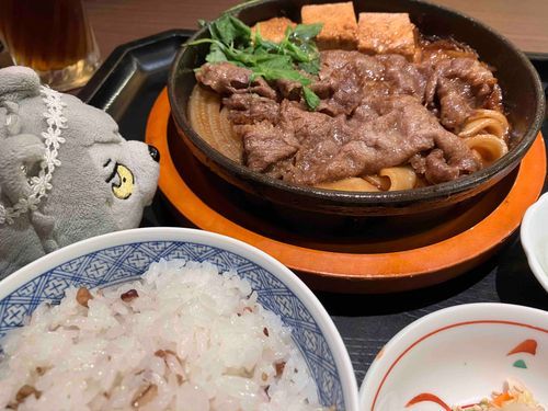 いい肉じゃね〜か
メシは残さずしっかり食えよな
