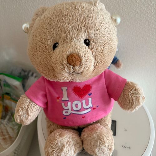 パールイヤリングを付けてもらったちょこちゃん。🍫
