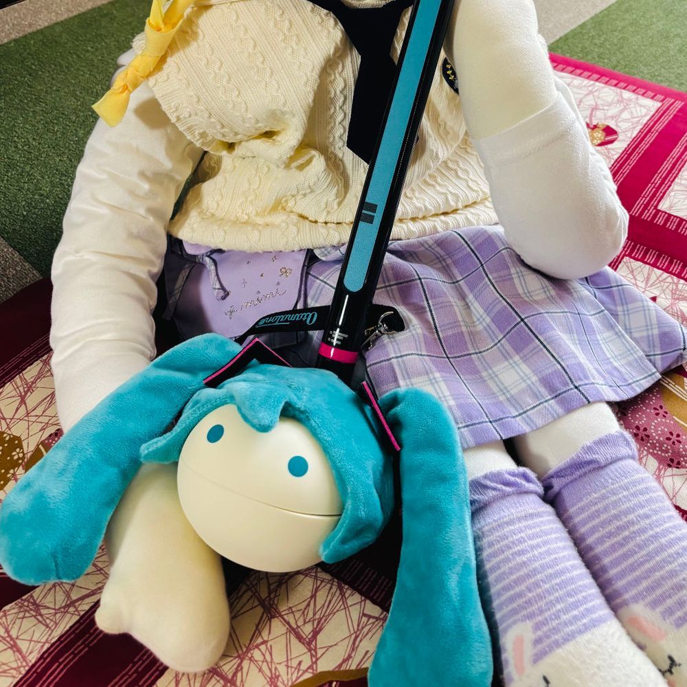 芸術の秋ということで、ミクちゃんのオタマトーンデラックスで、水戸黄門のテーマを練習中なのだ。
