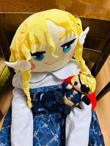クロマたん:おはようございます、クロマたんなのだ💕この子は、みなこが、私を作るだいぶ前に作った女の子で、名前は「きぃちゃん」だ。

きぃちゃん:おはようございます！
わたしは、きぃちゃんっていうの。
よろしくお願いします！