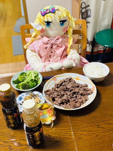 クロマたんなのだ。
今夜は焼肉パーティーなのだ💕