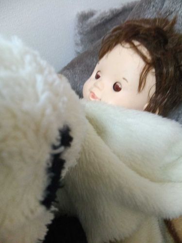 まえからいる、ままににてるこのこはだれなんだろう？こんどきいてみて、おともだちになる！