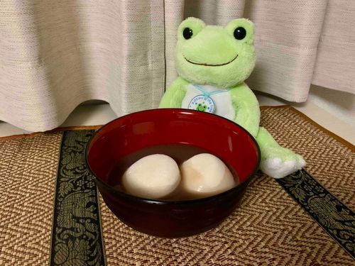今日のお菓子(雪見だいふくぜんざい)
某SNSで見かけてからずっと食べてみたかったやつ