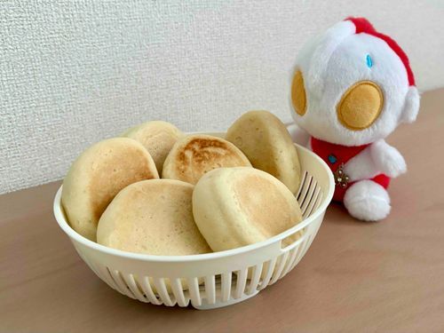 お久しぶりの投稿になっちゃった

これは家主が焼いたパン
明日以降の朝ごはんになるらしい