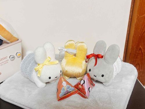 「ひなあられもらったのー」「でも2こしかないのー」「でもからからいうのー3こよりいっぱいある？」