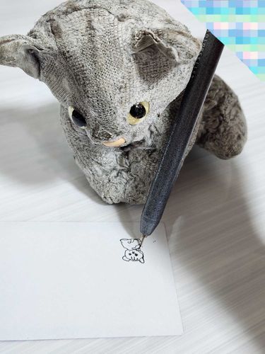 ともだちが楽しそうにお絵描きをしてるから、ぼくも一緒に混ぜてもらった！