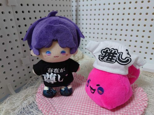 おやっ、さかな丸に推しT取られそうなうえに、このままじゃTシャツのびちゃいそうだよ🐟️