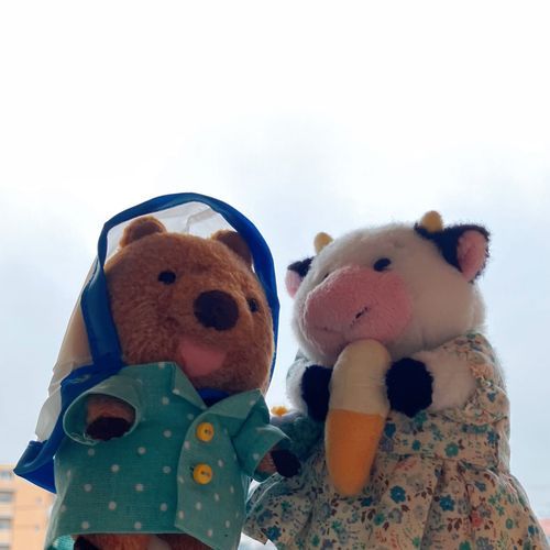 ちょっと かわの ようすを みてくるワラビーよ！ だいじょぶだいじょぶ！ かえりに ころっけも かってくるワラビーよ♡