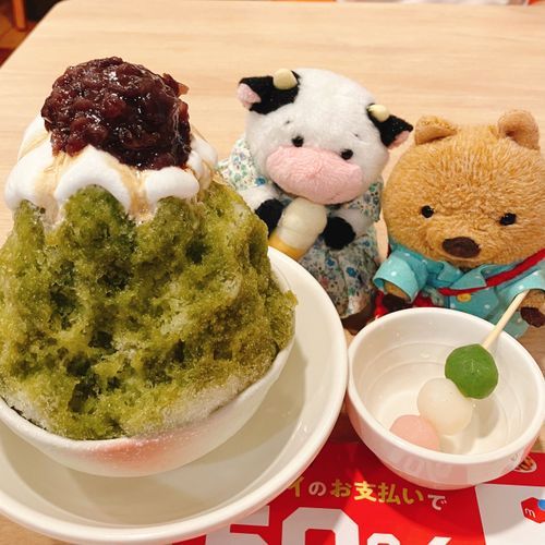 がすとで おかあちゃんは かきごおり、わらびーたちには いいさいずの おでんご🍡 あまたいもの たのむと、みにおでんごも ついかで たのめるワラビーよ♡ ぬいどりに ぜし♡