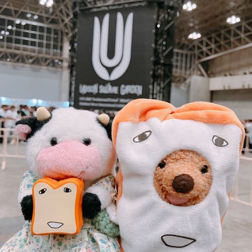ゆにぞんすくえあがーでん の らいぶに いってきた ワラビーよ♡ しょくぱんくん の かっこうで いくのが まなー と ききました🍞 おかあちゃんは いろいろ おもいだして たくさん ないていました😿 ゆにぞんさん ながいこと おかあちゃんと おとうちゃんを ささえてくれて ありがとうね