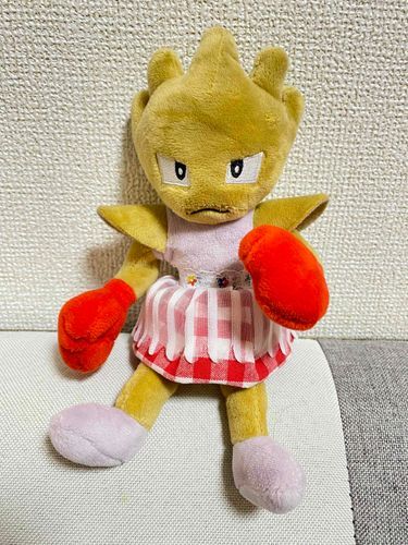 主人が新しいお洋服せっせか作ってるエビ。第一段階終わり！