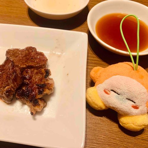 …………。