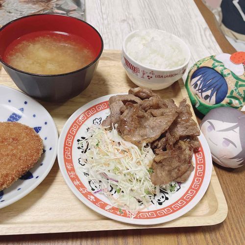 推したちに作ってもらったことにした焼肉定食🥩‪🔥
刀剣乱舞、九周年おめでとうございます🎉㊗️🥂𓈒𓏸︎︎︎︎