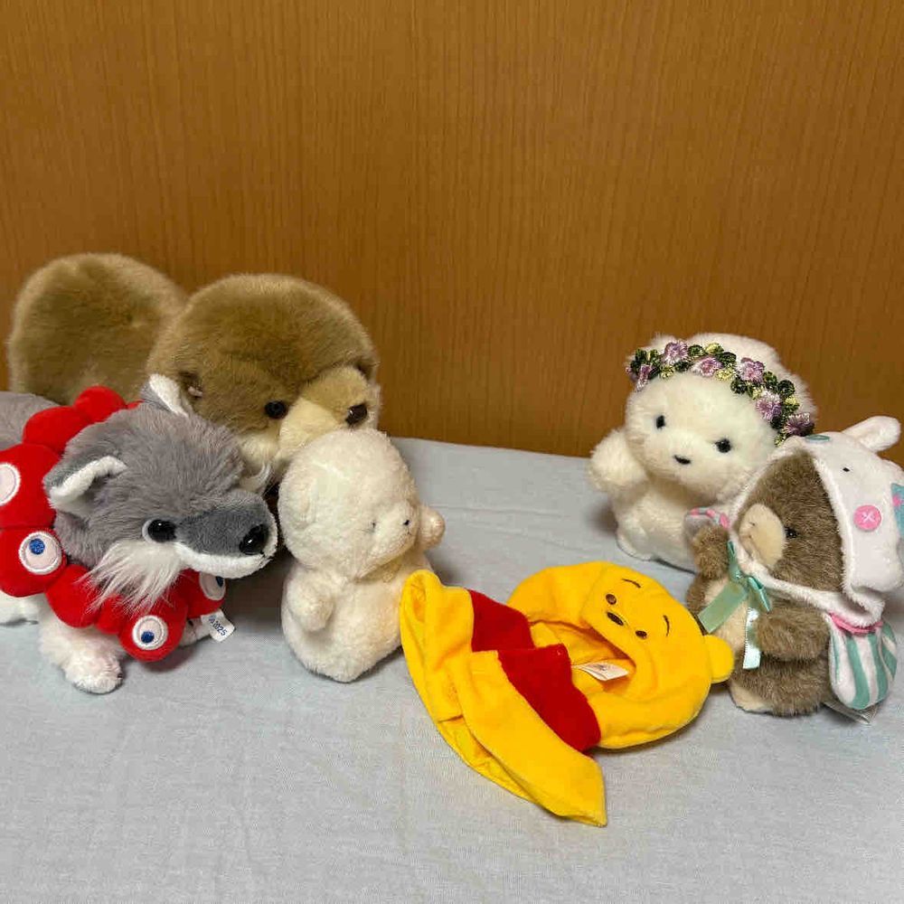 おおくんが　ミャクミャクをかえしてくれないぞ！
こまってたら　ちびおとでかが　プーさんのふくを　もってきてくれたぞ！
これで　いっけんらくちゃくだ！
かわくんにも　おようふくあげようとしたら　きょひされたぞ！かんかくがにぶるらしいぞ！