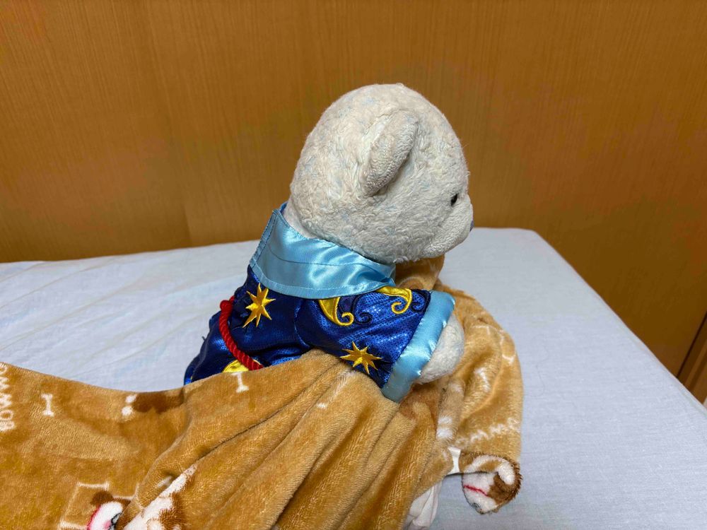 けあは寒いんだ。
おやにバレないようにこっそりモンブランを…
ああ、見つかっちゃった。ブランケットとられた。
モンブランモードはもっと寒くなってからだって。ひどいよ。