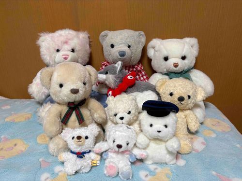 昨日は国際ホッキョクグマの日だったらしい。
とりあえずシロクマに集合かけたけど、ちびを始め来てないシロクマがいっぱいいるし、なぜかオオカミもいるよ。

ちなみにけあはホッキョクグマじゃないよ。寒がりだからね。