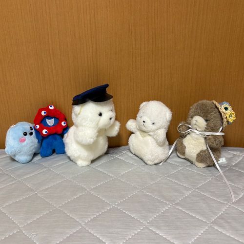 でかが　カッコよくなりたいって　そうだんにきたぞ！
よーし！きんトレだ！まずはランニング！
つぎはふっきんだ！サーキュラーとミャクミャクが　てつだってくれたぞ！
これで　カッコよくなったはずだ！ん？そうでもない？けいぞくは　ちからなりだ！がんばるぞ！