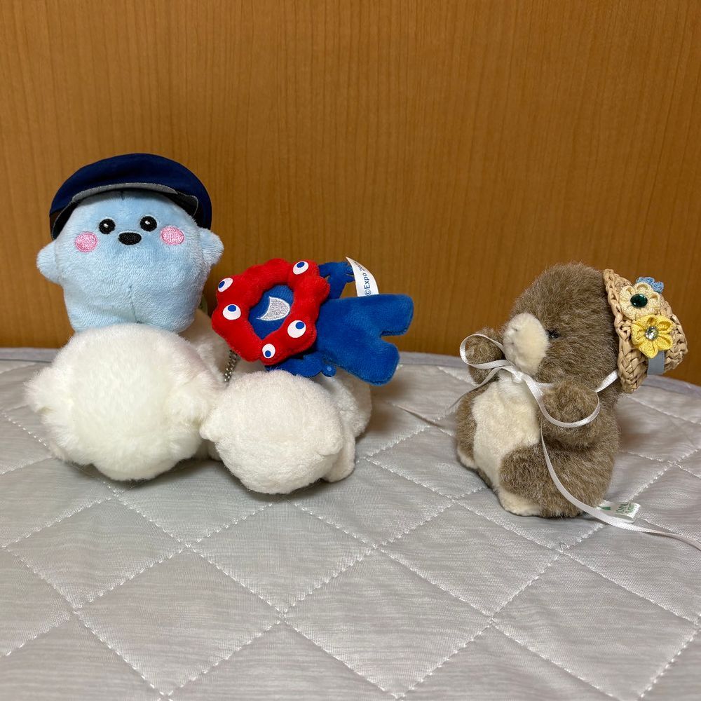 でかが　カッコよくなりたいって　そうだんにきたぞ！
よーし！きんトレだ！まずはランニング！
つぎはふっきんだ！サーキュラーとミャクミャクが　てつだってくれたぞ！
これで　カッコよくなったはずだ！ん？そうでもない？けいぞくは　ちからなりだ！がんばるぞ！