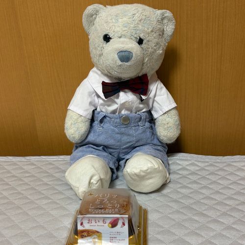 スーパーで北海道フェアがやってたから、おいものブリュレバウムを買ってもらったよ。
あまりパリッとしてない…美味しかったけど、ちょっと思ったのと違ったね。こんな日もあるね。