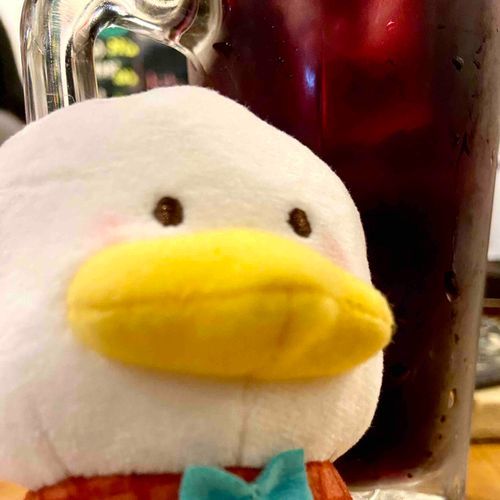ワインにピント持っていかれた🍷