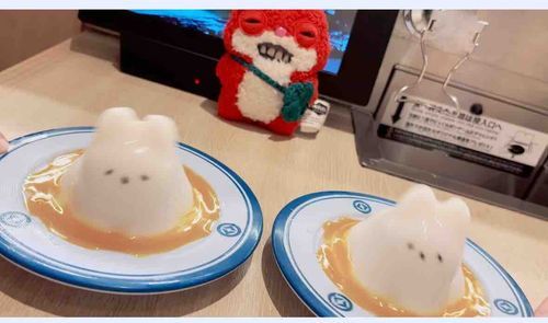 震えてるゼリーに追い詰められて🍨