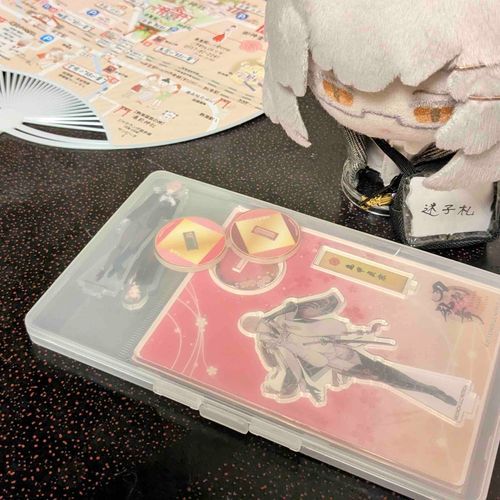 たびのおともにと おしのアクスタとやらも もってきていたようだが
おれをとるのに むちゅうで けっきょく ださなかったな
ふぉとじぇにっくで すまない