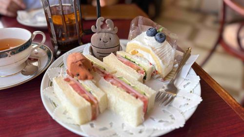 みんな、すきだとおもうけど、たかせ！これは、れでぃすせっと。おとく！