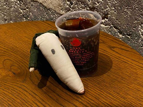 本日のライブハウス最初の一杯は、ラムコーク！各位、乾杯ッ！