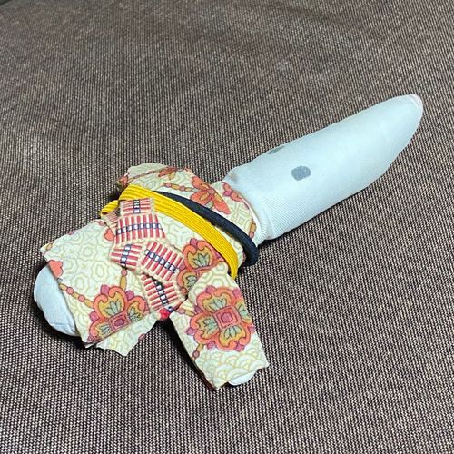 何だか急に暑くなったな……半袖を出すか……。