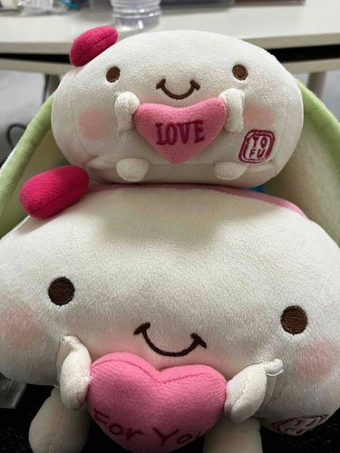 かなり久しぶりだけど、元気にしてるよ！
相変わらず、ご主人を癒しているよ〜