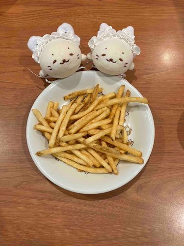 ( ◜ ·̫ ◝ )「ココスのポテトおいしいきゅ」