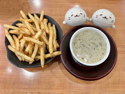 ( ◜ ·̫ ◝ )「くら寿司のトリュフ茶碗蒸しとポテト美味しいきゅ〜🤩」