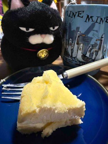 チーズケーキ食べるんだわ