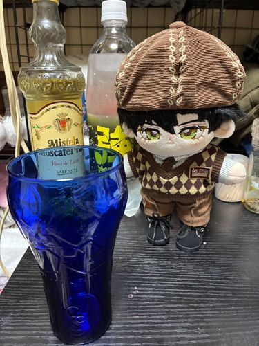 あるじ
こんしゅうも よく たえたな

デザートワインの のみかたに
しょうしょう とまどっている ようだな
わたしと いっしょに さぐってみよう