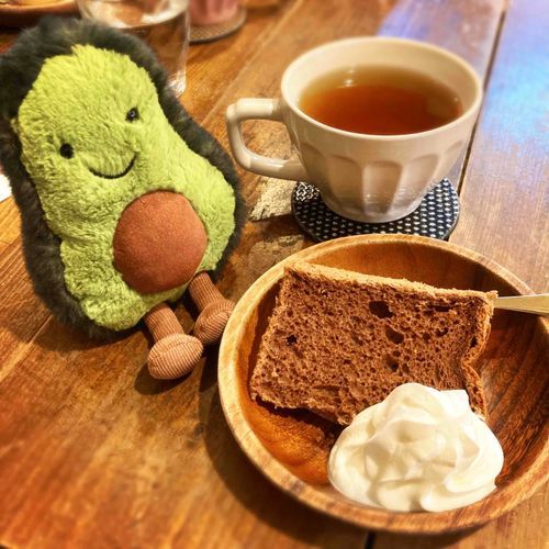 あけましておめでとうー！
シフォンケーキとミントティーだよー！