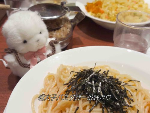 フォークとスプーンでくるくると巻く時間がしあわせです♡