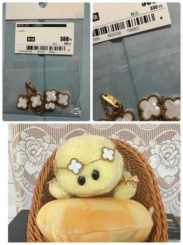 これ　セカスト(2nd street)を見に行ったときに見つけたのでちゅけど　k18って刻印があるのにこのお値段‼️めっちゃお得でかわいいってことでズッちゃんの頭飾りに買ってもれいまちた🙌🏻🙌🏻🙌🏻
某有名ブランドのデザインにめっちゃ似てるところは…まぁかわいいからいいのでちゅ👍🏻
お得にかわいいものをゲット出来てウキウキなズッちゃんでちた🎀🐢✨
