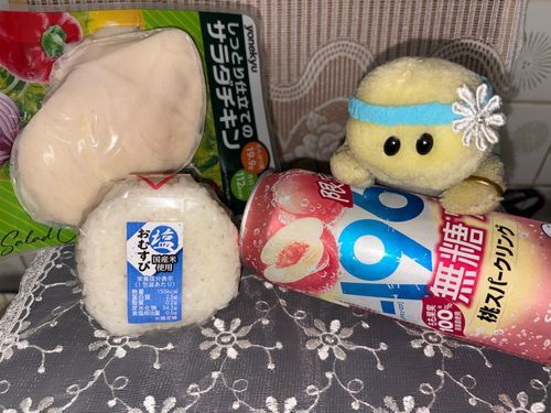 こんな日もあるでちゅよ‼️な手抜きも手抜きな晩ご飯だった日のお写真でちゅ🤣🤣🤣🐢✨