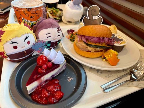 おれとふわごくさんではんばがたべます(⊃´◜◡◝`⊂)
ケーキも食べられるぞ(⊃`•◡•´ ⊂)