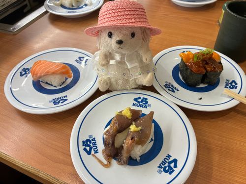 昨日、まっまるママの病院の付き添いの後で
くらへ行った時のお写真ポヨ〜
ホタルイカの沖漬け大好きなんだポヨ〜🦑🦑🦑