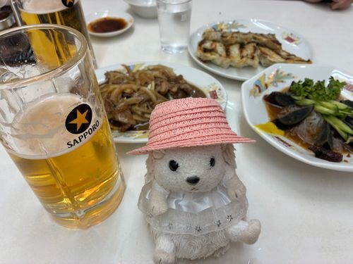 餃子にはビールが合うんだポヨ〜
大好きなピータンには、ホットの甕だし紹興酒を合わせるんだポヨ〜