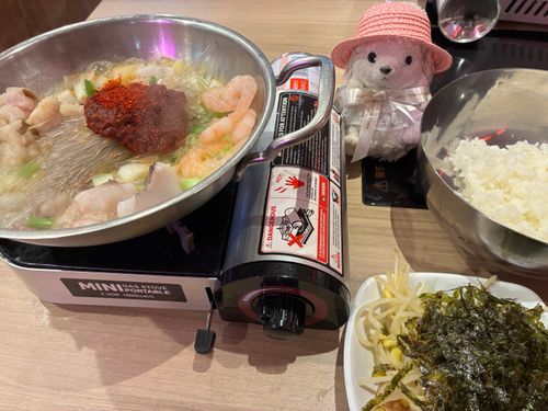 今日も都会へ遠征してきたポヨ〜
ナッコプセ、初めて食べるんだポヨ〜
ドキドキポヨ〜🦔⸒⸒