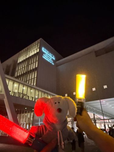 ライブに行ってきたよ✌️
楽しかったー‼️
一日しかないの寂しいな…🐶‪💭ぼんっ