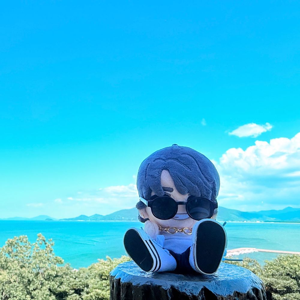 海と晴れの似合う男たろすけ‼️
佐賀にふらっと遊びに行ってきたよ🚗³₃
いい天気すぎて遠くまで良く見えた☀️
せっかくなので唐津城も上まで登った🏯
近くにあった宝当神社も行きたかったんだけど、船の本数なくて時間的に断念😑次はもっと余裕持って行こう✌️