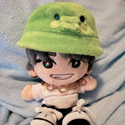 たろすけに似合うと思って買ってきた✌️
買う時手元に居なかったのだけど、サイズ的にギリ入るかなー？と思ってダメ元で買ったらピッタリだった✨️