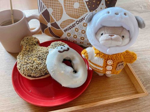 ミスドはじめ☕️
袋の中にもう１個あるよ🍩