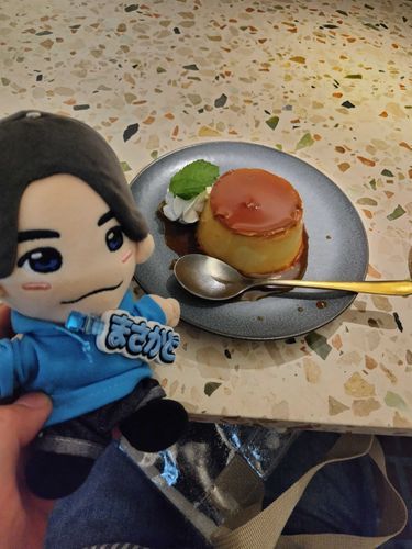 昨日久し振りにお友達とディナー行ってきた🍴
カレー屋さんなんだけどデザートの硬めプリンが美味しかった！！
テイクアウトも出来るから嬉しい🍮

美味しかったね、はぴかど君