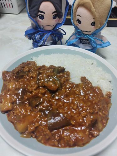 なすびカレー
なすびトロトロで美味かったなぁ
温泉卵乗せたかってんけど主が買うん忘れてん
温泉卵あったらもっと美味かったやろな
また作ってや