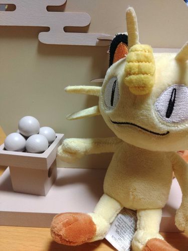 ニャースもお月見したよ