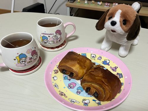 しょくごの ティータイムに パンオショコラ🎶
パリッッパリで サイコー‼️
